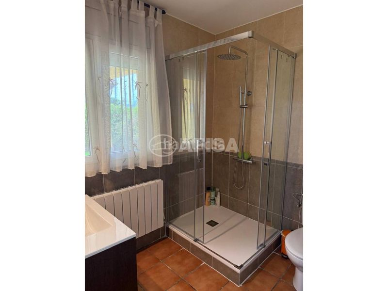 Foto 5394e6e1-5a43-481a-8e94-6e7c4acd1acf. Xalet amb calefacció aparcament piscina a Maçanet de la Selva poble Maçanet de la Selva