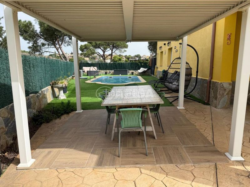 Foto 871553f8-eafa-4227-b0ac-f9347aa692d5. Xalet amb calefacció aparcament piscina a Maçanet de la Selva poble Maçanet de la Selva