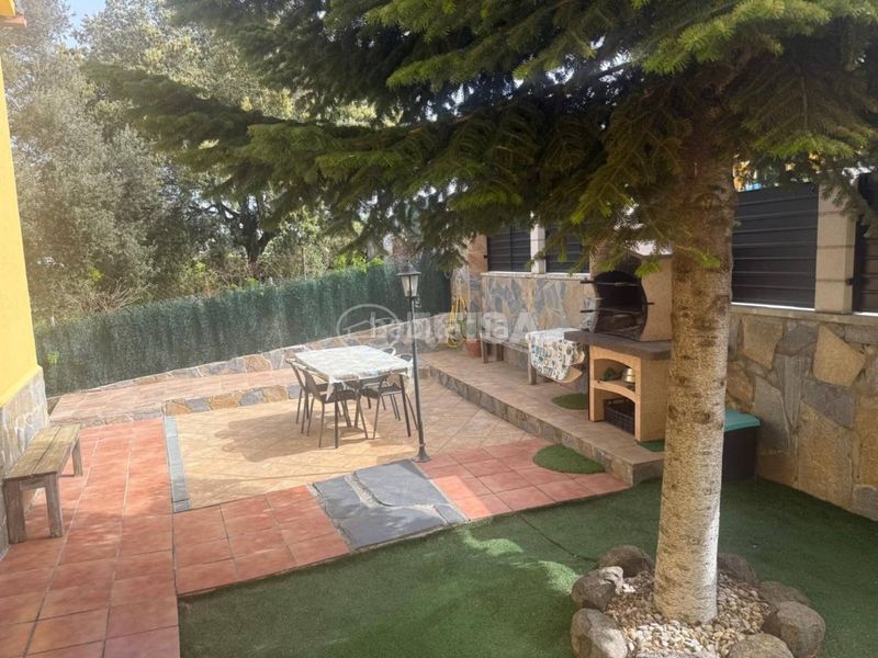 Foto f24b6f27-34e5-423c-86ba-31a481f56319. Xalet amb calefacció aparcament piscina a Maçanet de la Selva poble Maçanet de la Selva