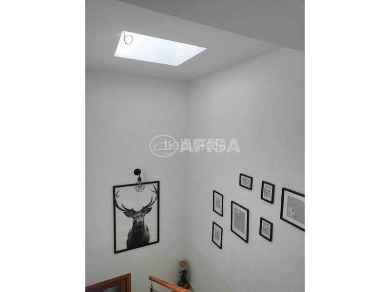 Foto 5c8fe932-8509-4809-af22-0645481b1bb8. Dúplex amb calefacció aparcament a Llinars del Vallès