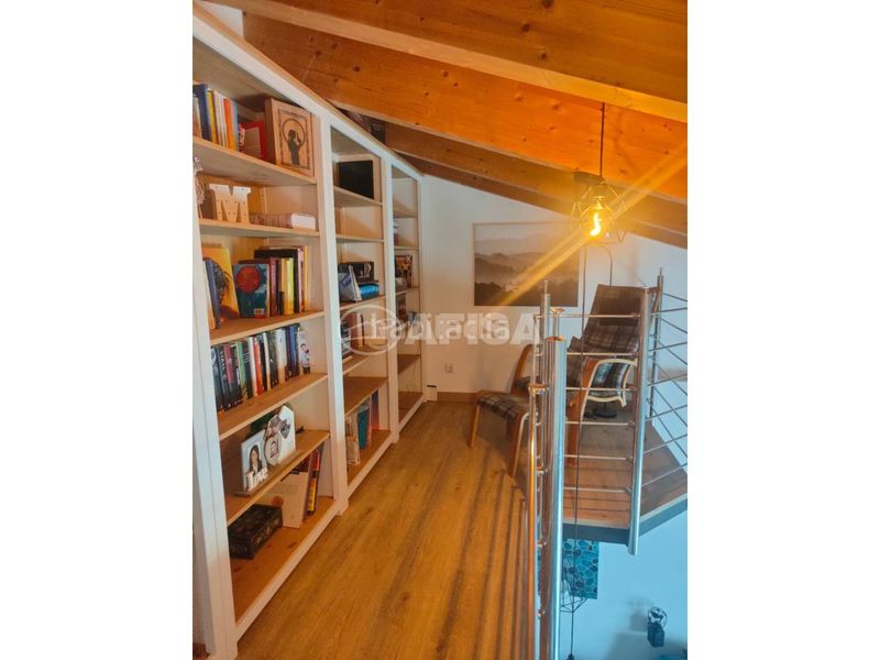 Foto e3839411-eddc-4f1e-a82d-6ab3e71d5bdb. Dúplex amb calefacció aparcament a Llinars del Vallès