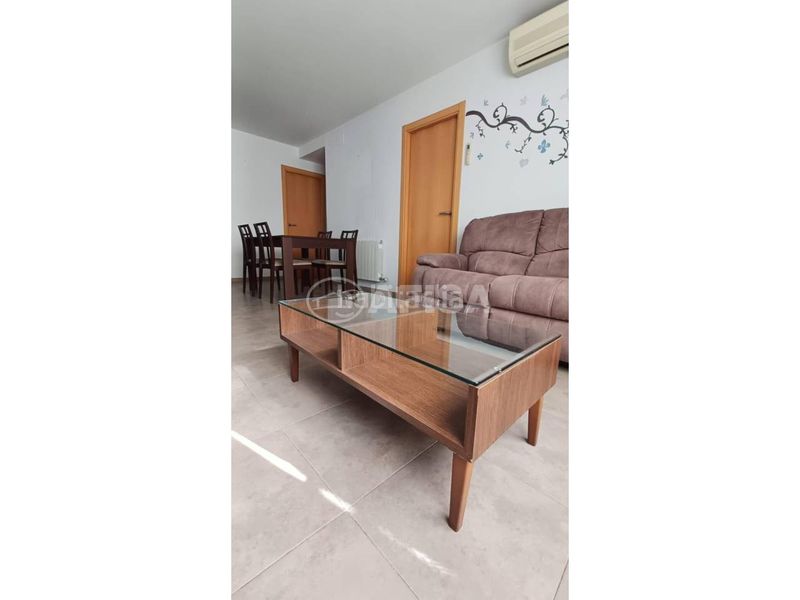 Foto f4202c89-62d3-474e-b267-ef16c2dcb664. Pis amb calefacció aparcament a Caldes de Malavella