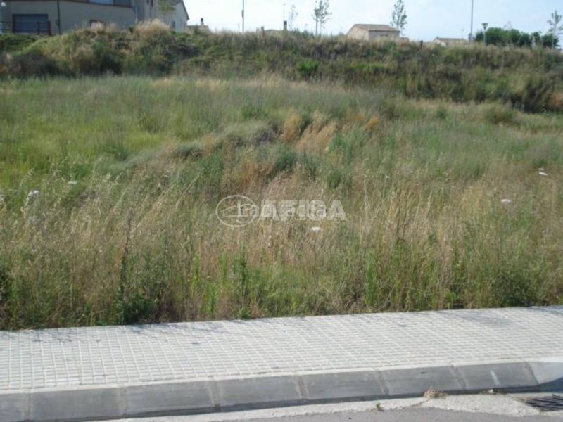 Foto 91d55267-7a68-445c-8b98-0c29f3e47918. Terreny residencial a Sils