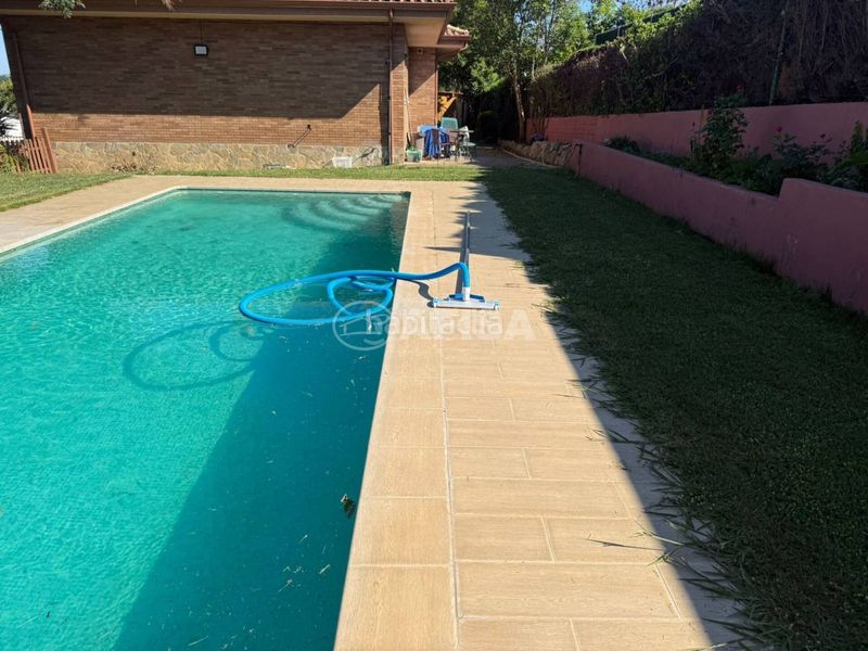 Foto 83bbf19a-3c0c-46b6-8b70-eb5eef4802c4. Xalet amb calefacció aparcament piscina a Sils