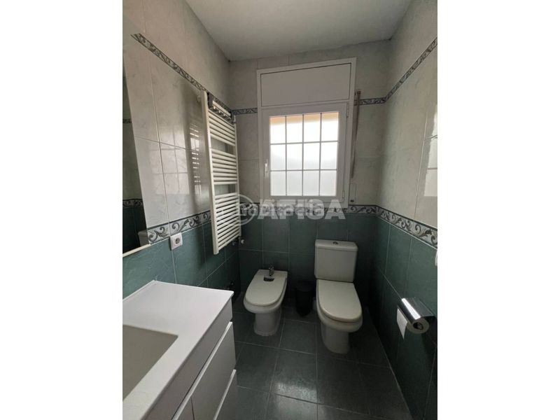 Foto f086a8f2-ee8d-43bb-bed5-8dee1310fe4c. Xalet amb calefacció aparcament piscina a Sils