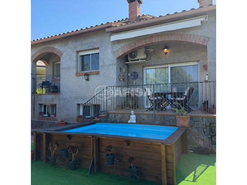 Foto ec7a0cb0-bd92-465b-a88d-edaaccf6cdf8. Xalet amb calefacció aparcament piscina a Cànoves i Samalús