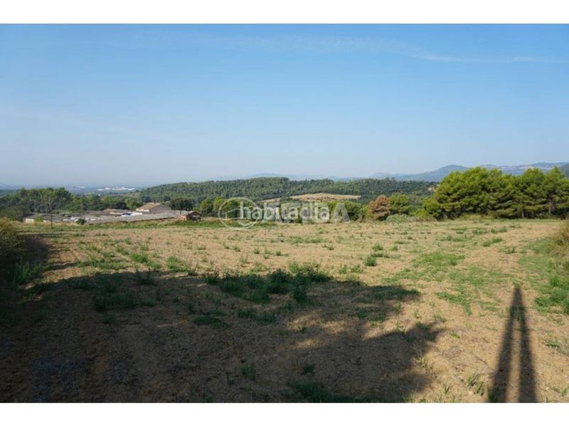 Foto ae2590e5-e04f-4f79-9275-339d976c3892. Finca rústica a Franqueses del Vallès (Les)