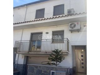 Doppelhaus in Sils. Casa pareada en venta en sils