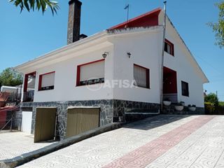 Xalet a Sant Antoni de Vilamajor. Torre en venta en sant julià dalfou