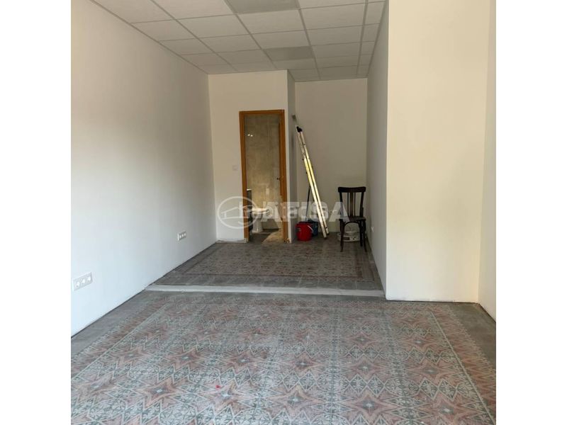 Foto b20284f2-1342-4b92-b282-0d8ea2cc1847. Rent business premise in Cardedeu