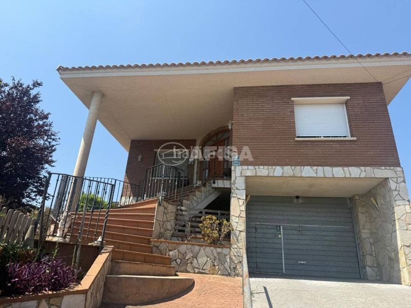 Foto ba4c6898-3dc8-4e8e-a785-9079906b1ada. Xalet amb calefacció aparcament piscina a Sils