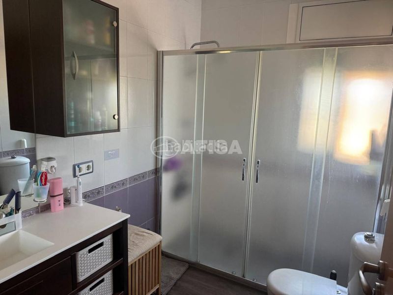 Foto baabbacb-c1a9-491e-8868-5681f0896145. Xalet amb calefacció aparcament piscina a Sils