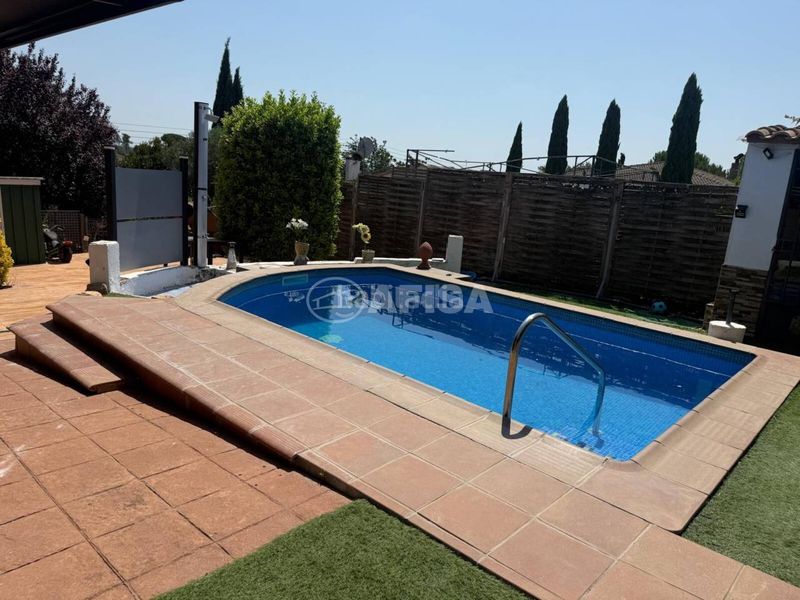 Foto e569af9c-2d6c-481c-8f42-c4a0dab283b6. Xalet amb calefacció aparcament piscina a Sils