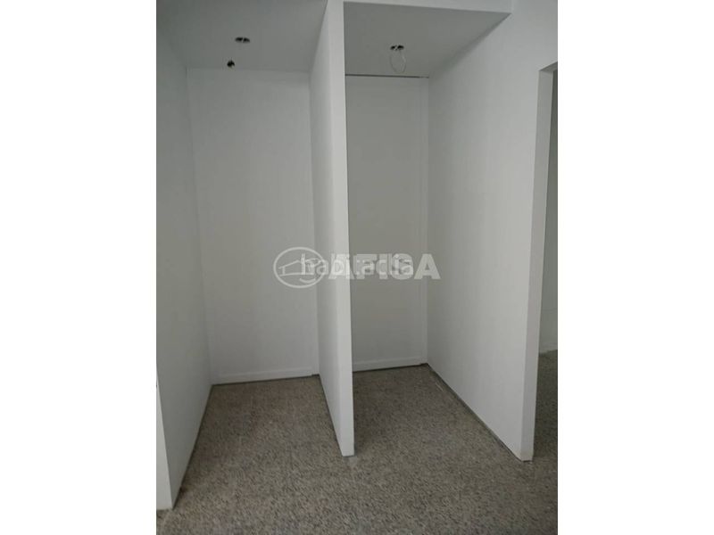 Foto 8ba2f119-2a59-446c-8830-cebee187cc49. Local comercial  en venta en Sant Celoni
