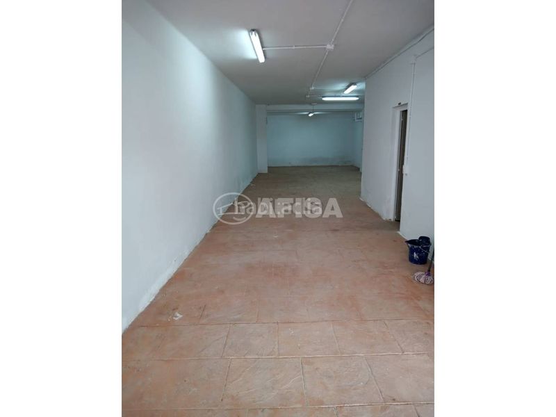 Foto bf550fb9-8bf2-4a5c-8f53-bf7fef0bfcf7. Local comercial  en venta en Sant Celoni