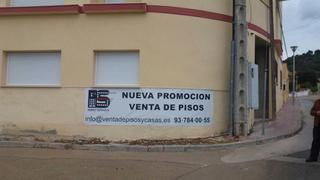 Flat in Carrer d'urgell 7. Pisos nuevos en roda bara, playa