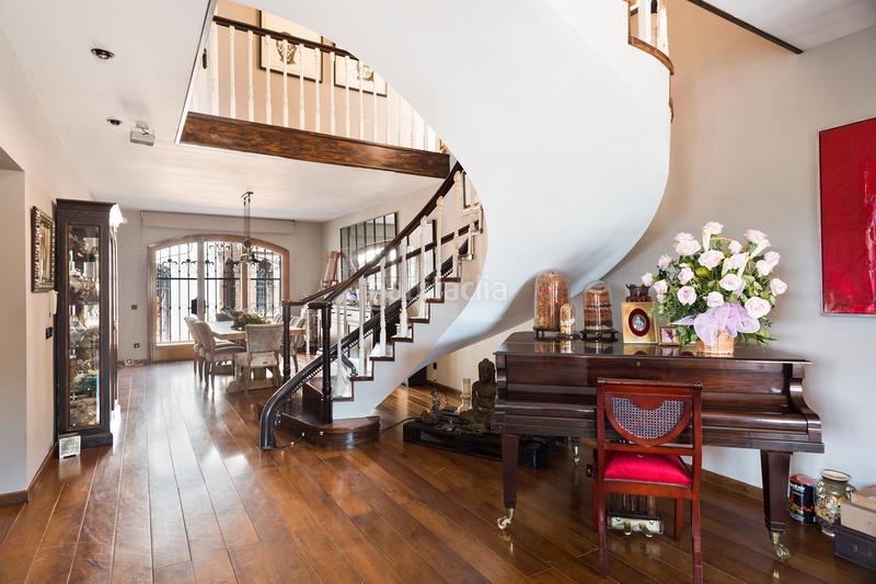 Foto 081cbc5f-b9c9-4494-a6f7-81ed36a33ebd. Masia amb xemeneia calefacció aparcament piscina a Castellar del Vallès