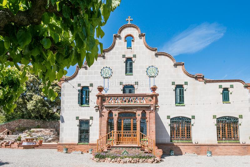 Foto 0f0d7b7b-017a-4f53-b8c0-a821681ec2d3. Masia amb xemeneia calefacció aparcament piscina a Castellar del Vallès