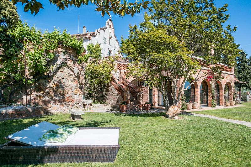 Foto 1cd00045-a3d7-46db-b741-907d975e4f4c. Masia amb xemeneia calefacció aparcament piscina a Castellar del Vallès