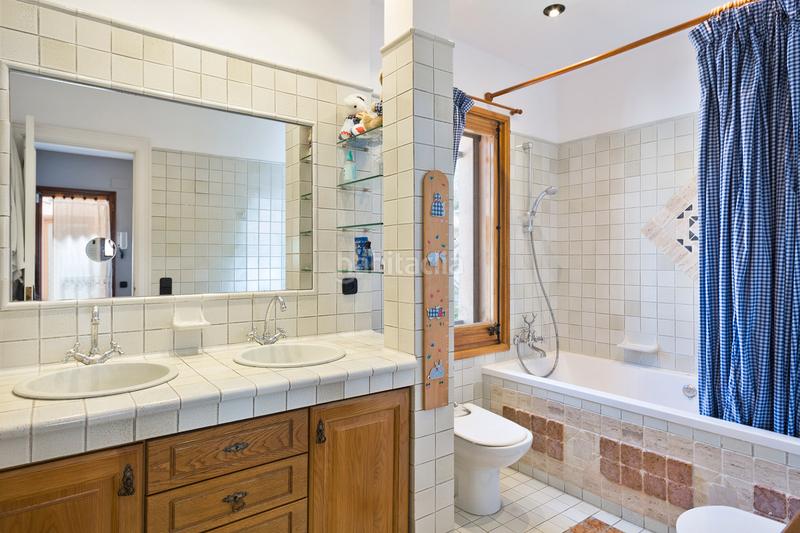 Foto 45f313c4-5c92-4d5f-963e-a9ca7460821c. Masia amb xemeneia calefacció aparcament piscina a Castellar del Vallès