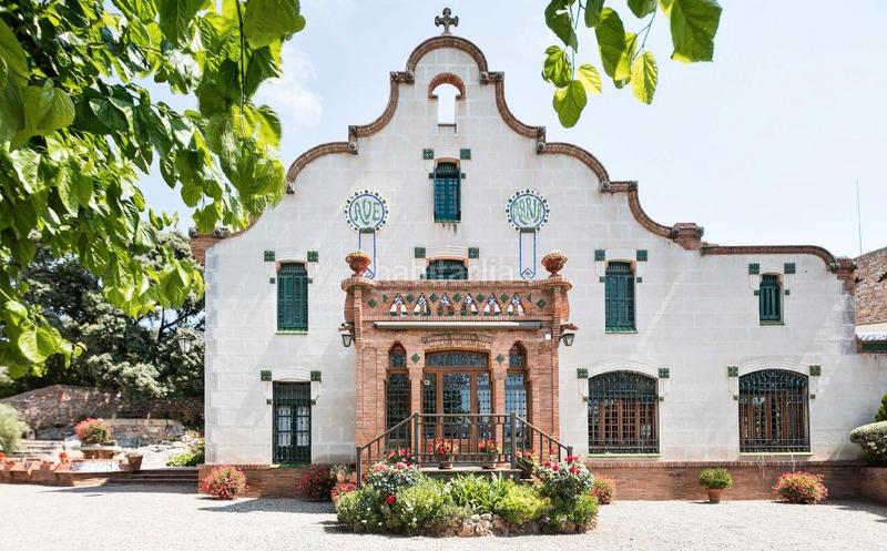Foto 4617b186-b385-40c7-bdd1-7729798c5510. Masia amb xemeneia calefacció aparcament piscina a Castellar del Vallès