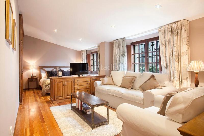 Foto 539ce97c-b284-4749-9870-0193e6440458. Masia amb xemeneia calefacció aparcament piscina a Castellar del Vallès