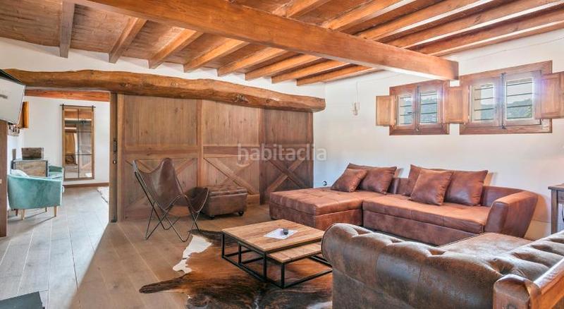 Foto 63f9d42b-9cc6-4a15-bf3e-6f4b5ba037ed. Masia amb xemeneia calefacció aparcament piscina a Castellar del Vallès