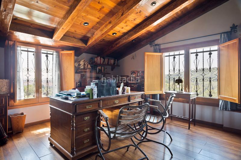 Foto 779da03e-876a-461e-b351-561679166b85. Masia amb xemeneia calefacció aparcament piscina a Castellar del Vallès