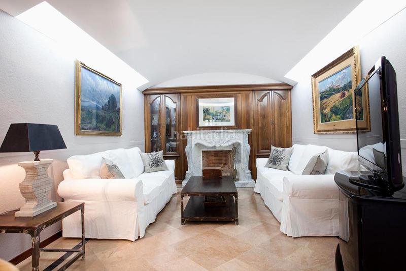 Foto 79cc695b-8efd-4d48-8259-d42f0e32ddf8. Masia amb xemeneia calefacció aparcament piscina a Castellar del Vallès