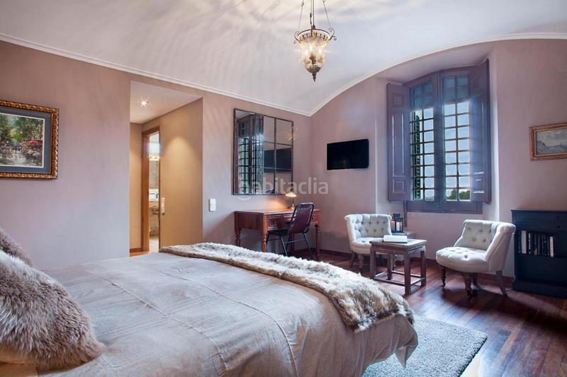 Foto 7adaea9c-af68-4281-8592-8de4adb375c1. Masia amb xemeneia calefacció aparcament piscina a Castellar del Vallès