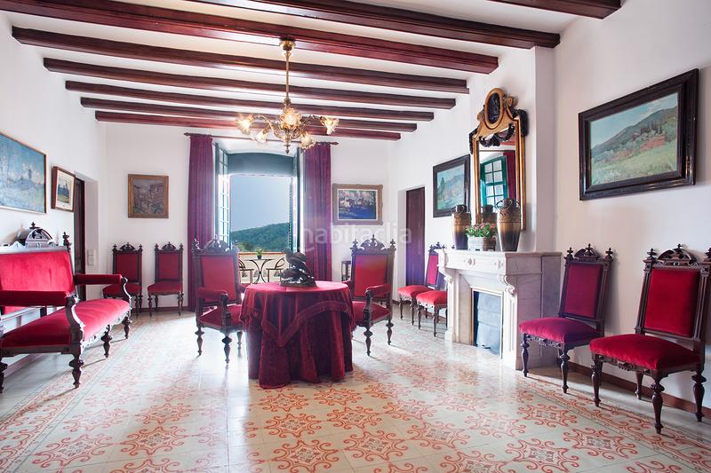 Foto 95c0461b-3965-4d04-b4e9-2d79867504e9. Masia amb xemeneia calefacció aparcament piscina a Castellar del Vallès