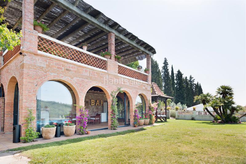 Foto a2093804-d974-41f8-adfd-b105a20b0735. Masia amb xemeneia calefacció aparcament piscina a Castellar del Vallès