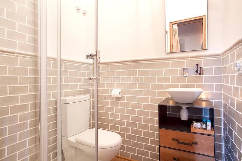 Foto a7936f7a-c002-405f-a457-b2e76d1c4841. Masia amb xemeneia calefacció aparcament piscina a Castellar del Vallès