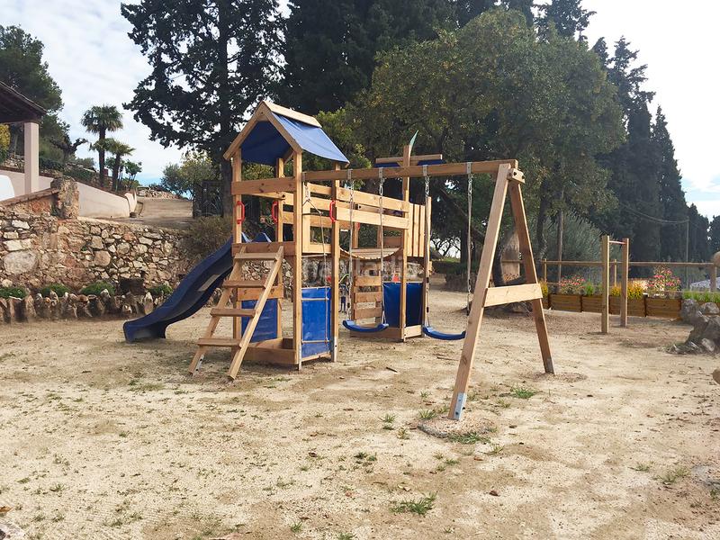 Foto b015eeeb-a6c1-4b71-9fe6-25c42c4b150c. Masia amb xemeneia calefacció aparcament piscina a Castellar del Vallès