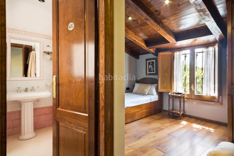 Foto b725faef-28c8-4887-a0d8-580856e8bca1. Masia amb xemeneia calefacció aparcament piscina a Castellar del Vallès