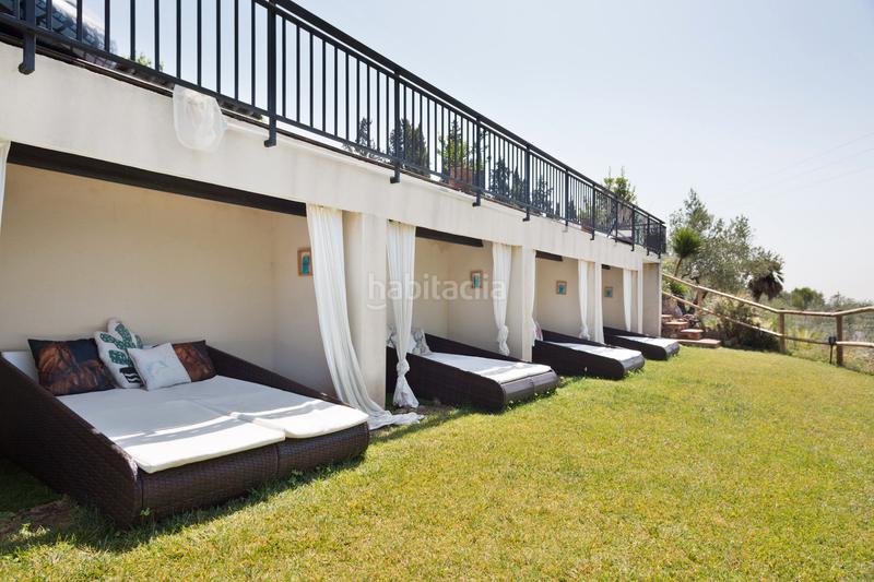 Foto bcb08d34-80bf-4510-972a-9253706badc2. Masia amb xemeneia calefacció aparcament piscina a Castellar del Vallès