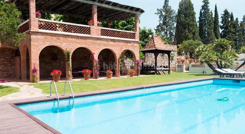 Foto dab2a433-69f4-4136-be9f-dd8a1b4bbf61. Masia amb xemeneia calefacció aparcament piscina a Castellar del Vallès