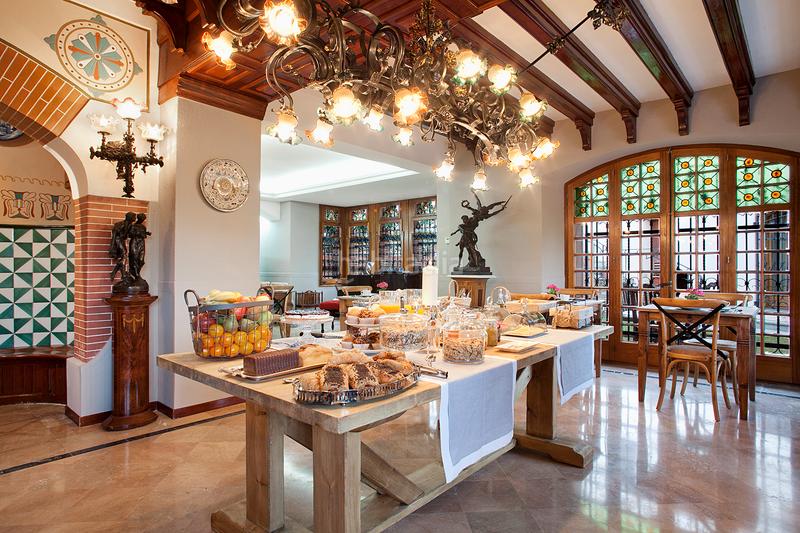 Foto ef22e54d-f776-4531-976b-7857db72fae9. Masia amb xemeneia calefacció aparcament piscina a Castellar del Vallès