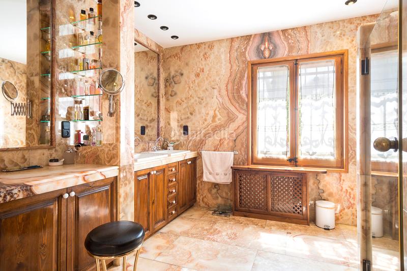 Foto f363205a-4b03-421b-b7ba-da1291aeb920. Masia amb xemeneia calefacció aparcament piscina a Castellar del Vallès