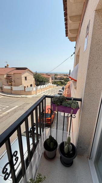 Foto 0d2d5d37-b63c-4a34-94ca-2102af80a237. Reihenhaus mit heizung parking in Roda de Barà