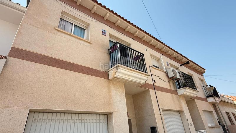 Foto aba183d9-ccb1-4f9f-8484-83d7e0a3777a. Reihenhaus mit heizung parking in Roda de Barà