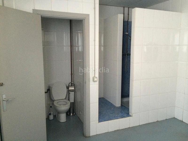 Foto f0dd87ce-f2f7-498d-af9f-924db5b13be9. Rent industrial building with heating in Ca n'Aurell Terrassa