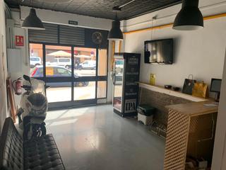 Locale commerciale in Avinguda de l'Abat Marcet 282