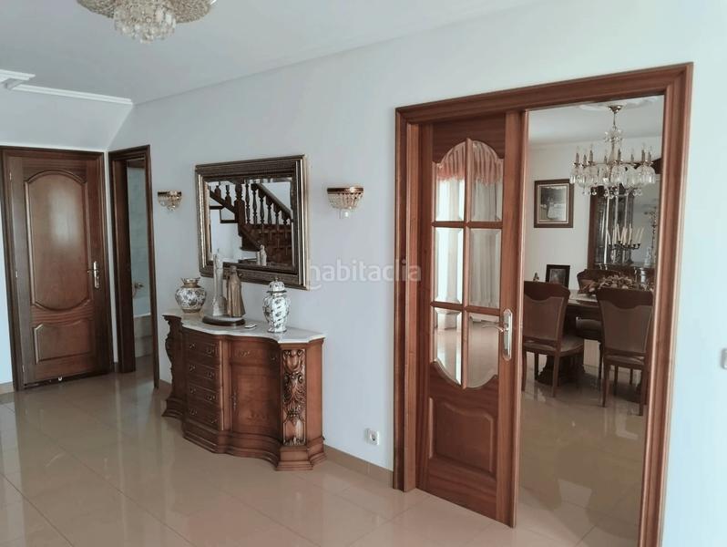 Foto beb78345-ce32-43db-ad3b-bd9a6242d1c9. Casa a A Malata - Catabois - Ciudad Jardín Ferrol