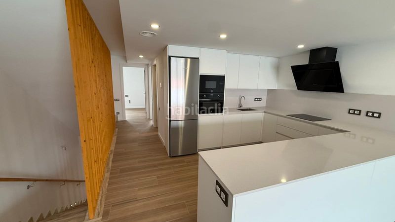 Foto c5c45d6b-9c78-43ff-9d4a-f9b86dad2858. Xalet amb aparcament a Viladecavalls