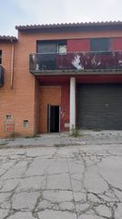 Casa pareada en Arbúcies. Casa de 280 m² para reformar íntegramente en arbúcies con gran g