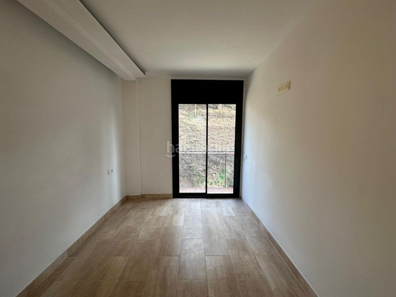 Foto 58ef0d9f-8084-45ad-ba70-304041ca3243. Casa aparellada amb aparcament a Arbúcies