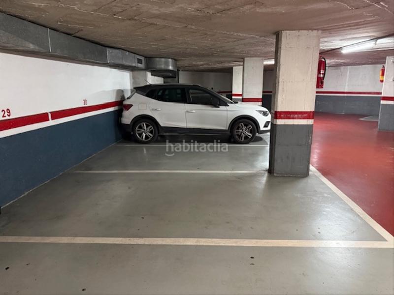 Foto 68935dc0-ebc7-429d-bad2-264a3ce3538d. Location parking voiture dans Sagrada Família Barcelona