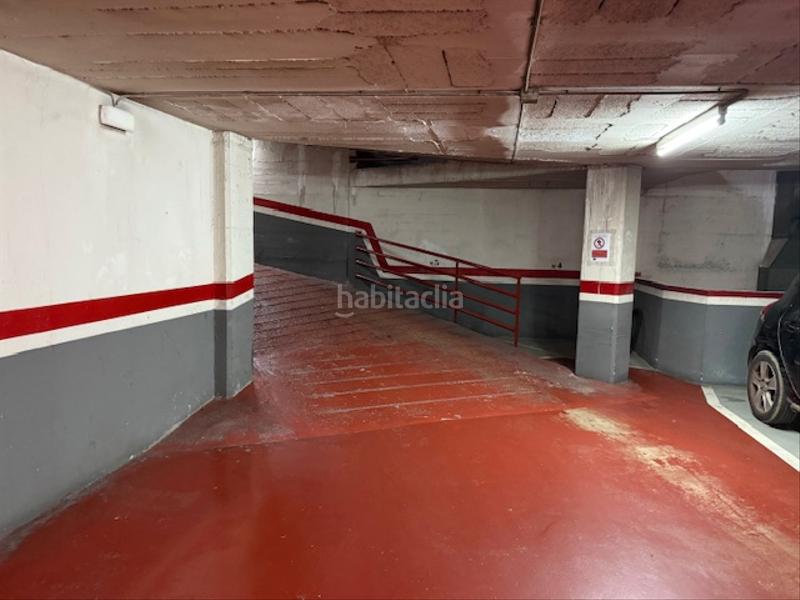 Foto 8927f869-3649-4473-8bac-66b6afe4eb54. Location parking voiture dans Sagrada Família Barcelona