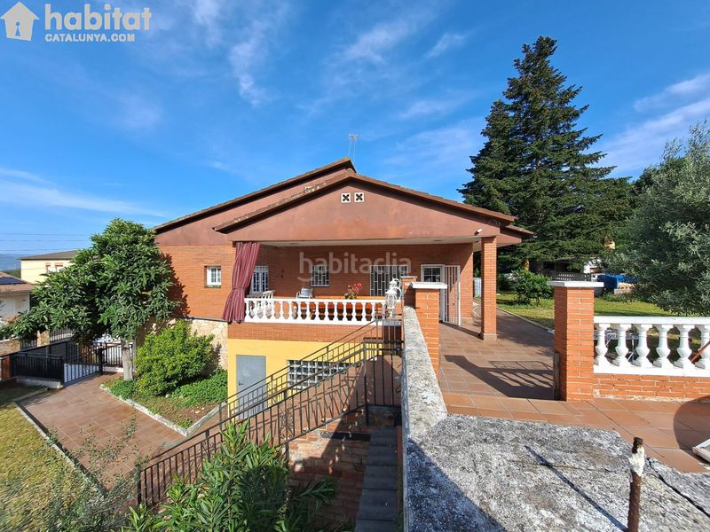 Foto 30b53895-aa95-4dc3-90cf-2ff3aeb6efe8. Casa amb aparcament piscina a Masquefa